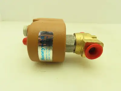 Honeywell Skinner U131K04900885 Solenoid Valve 2-Way NC 28VDC 150 PSI 1/4" NPT