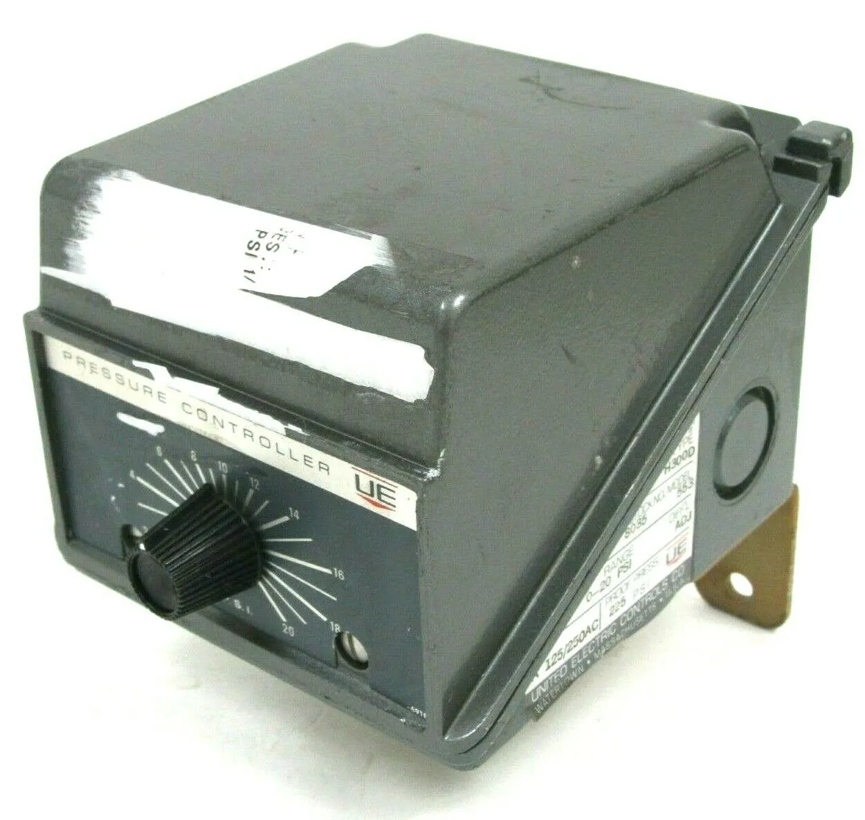 NEW UNITED ELECTRIC CONTROLS PRESSURE CONTROLLER
