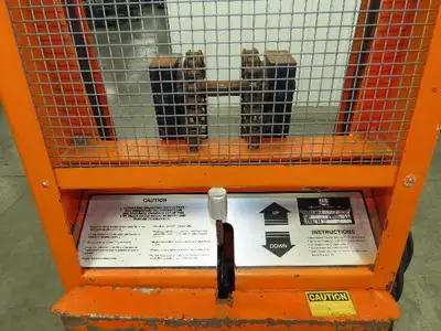 Presto PSA2762 Manual Walkie Straddle Pallet Stacker 12V Lift 2700 Lb 60" Truck