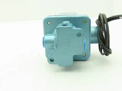 Honeywell Skinner A5LB2252 Solenoid Valve 3-Way NO 120V 250 PSI 1/4" 1/8" NPT