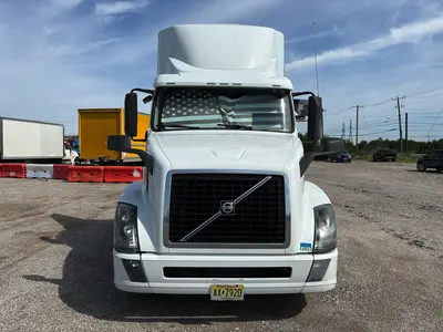 Used 2016 VOLVO VNL64T300 Conventional trucks Texas US | Proxy Equipment #1426088