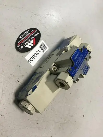 Used VICKERS DG5V-7-3C-7T-P7-H-80-JA289 Valves/Fittings Michigan US | Ideal Machinery #708724
