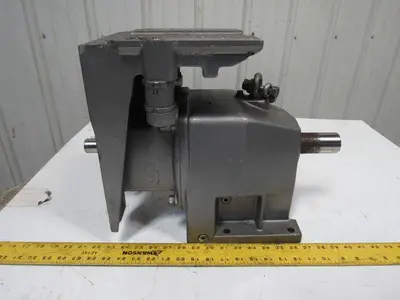 Nord SK32-VLMKN213-213T  In Line Speed Reducer 3.75:1 Ratio