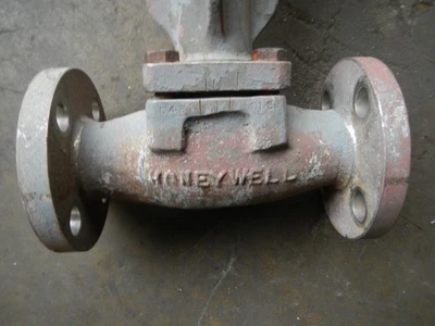 Honeywell 1" 316 Stainless Steel Control Valve