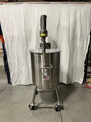 USED STAINLESS  FABRICATORS 125  LITER  JACKETED  TANK