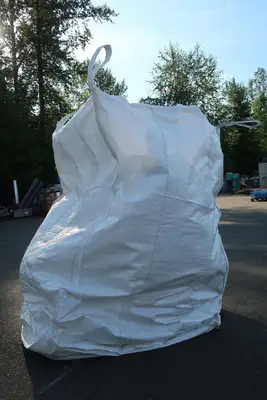 2,204 lb. Capacity Bulk Bag 36.5" x 46.5" x 70"