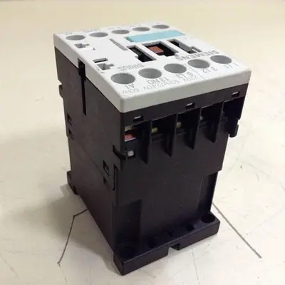USED SIEMENS 3RT1 015-1AP61