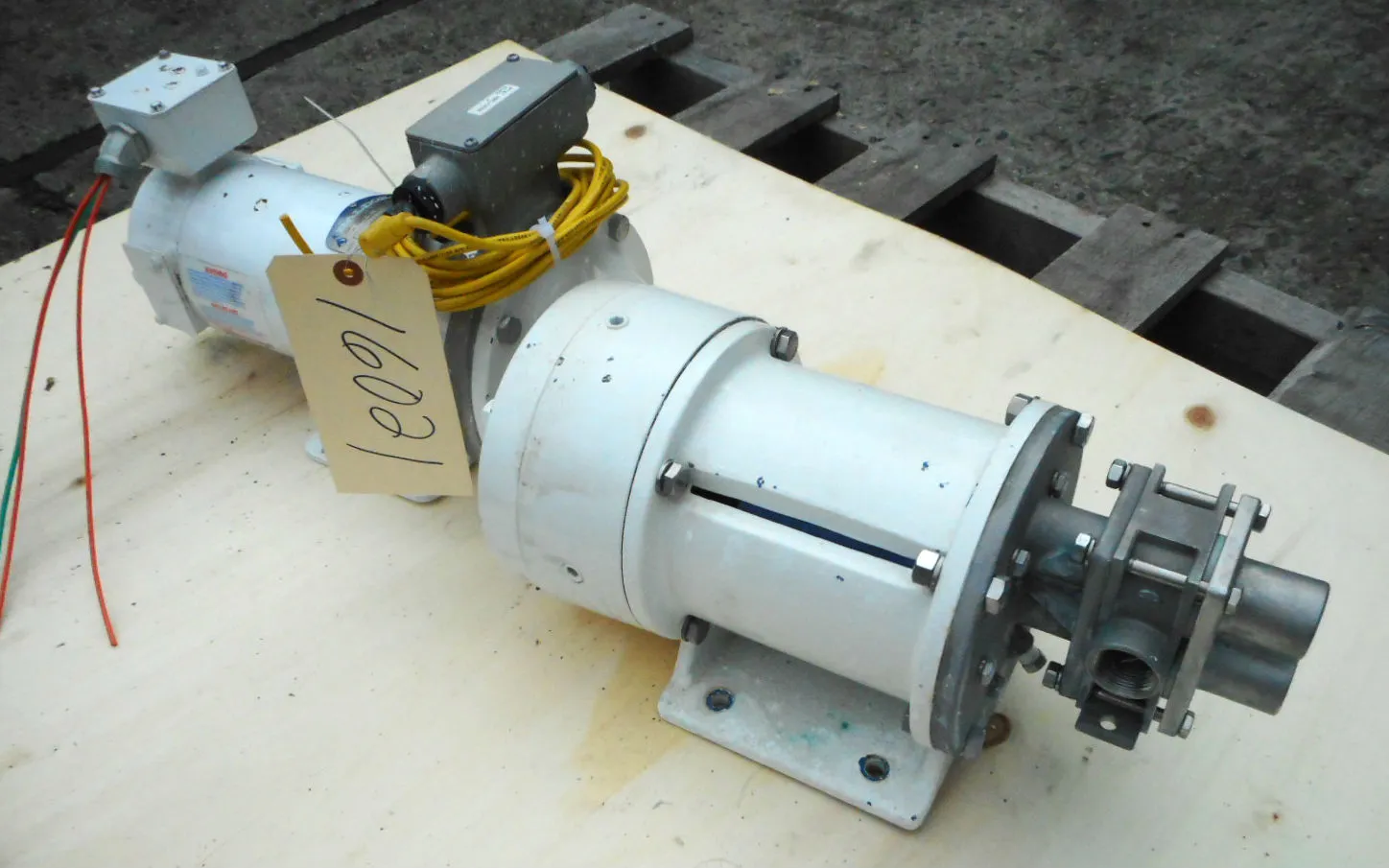 USED LIQUIFLO "ROTOGEAR" 37-MC