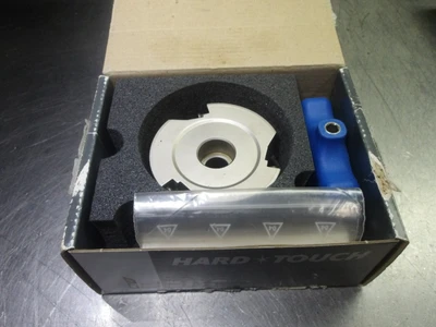 Iscar 3" 3 Flute Indexable Facemill 1" Arbor F90A D3.00-1.00M (LOC2311)