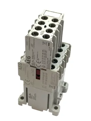 USED AEG CONTACTOR RELAY 3NO-1NC DC W/ HS05K-F-31 AUX BLOCK