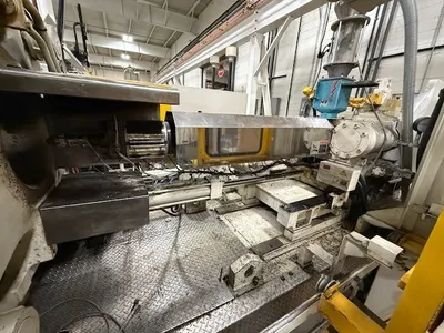 2005 TOSHIBA ISGS310W-V21-19 Horizontal Plastic Injection Molding Machines | JYC MACHINERY (10)