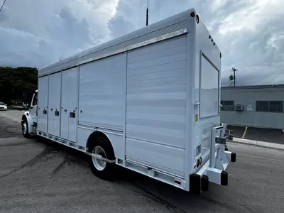 Used 2019 FREIGHTLINER M2 106 Tractors & Trailers Florida US | Truck and Van Outlet #1506258