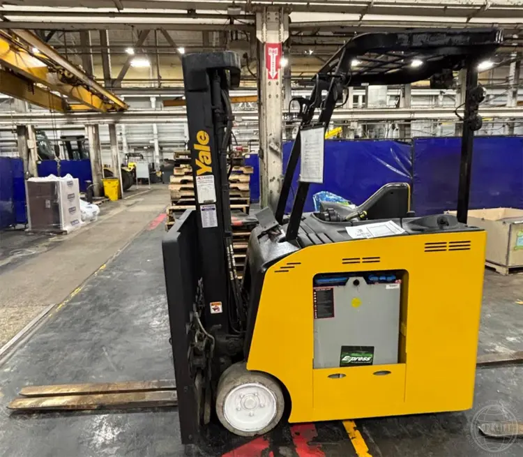 Used 2021 YALE ESC040AD 3-Wheel Stand up Electric Counterbalance Forklifts Illinois US | Forklift Exchange #1274796