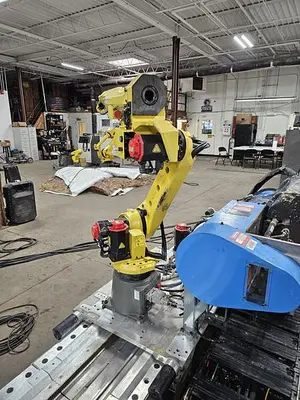 USED 2010 FANUC M-20IA/10L