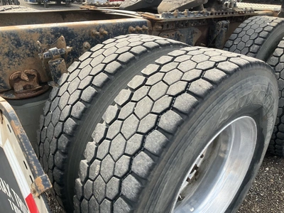 Used 2005 VOLVO TBD Conventional trucks Michigan US | Miedema Asset Management Group #1363375