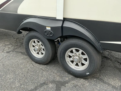 Used 2019 HEARTLAND BIG COUNTRY 3806RKD Campers, Caravans, Motorhomes Michigan US | Miedema Asset Management Group #1334395