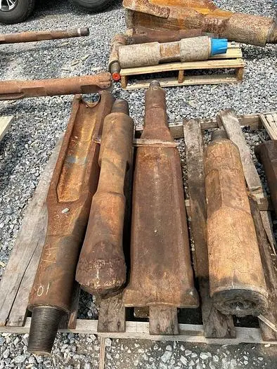 Used AFTERMARKET 44" HEAVY DUTY CABLE TOOL CHISEL BIT Tool Bits Pennsylvania US | East West Machinery & Drilling #1417471