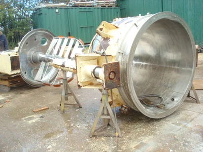 1000L Lleal S/S C/Rotating Mixer