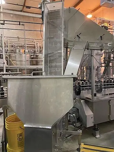 Used PACK WEST MACHINE HOPPER/ELEVATOR/SORTER Cap Feed Hopper Elevator Oregon US | Ager Tank & Equipment Co. #1060415