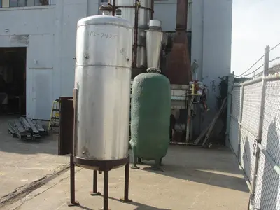 SPC7425  Tank 225 gallon vertical tank, Stainless Steel, dish