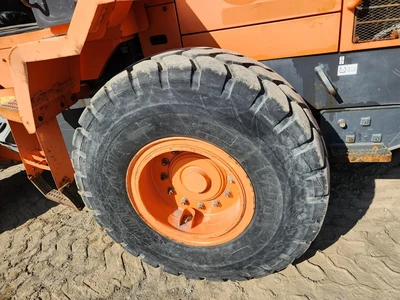 Used 2015 DOOSAN DL220-3 Wheel Loaders | Abele Tractor #1342916