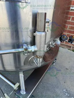 USED NORTHLAND 500 LITER STAINLESS STEEL JACKETED REACTOR FV/ 45 PSI W/ 0.5 HP MIXER
