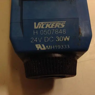 USED VICKERS DG4V3S82CVMH560