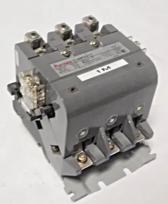 SIEMENS FURNAS ELECTRIC CO 14HP32A71 14HP32A71 STARTER Series A NEMA3 3PHASE