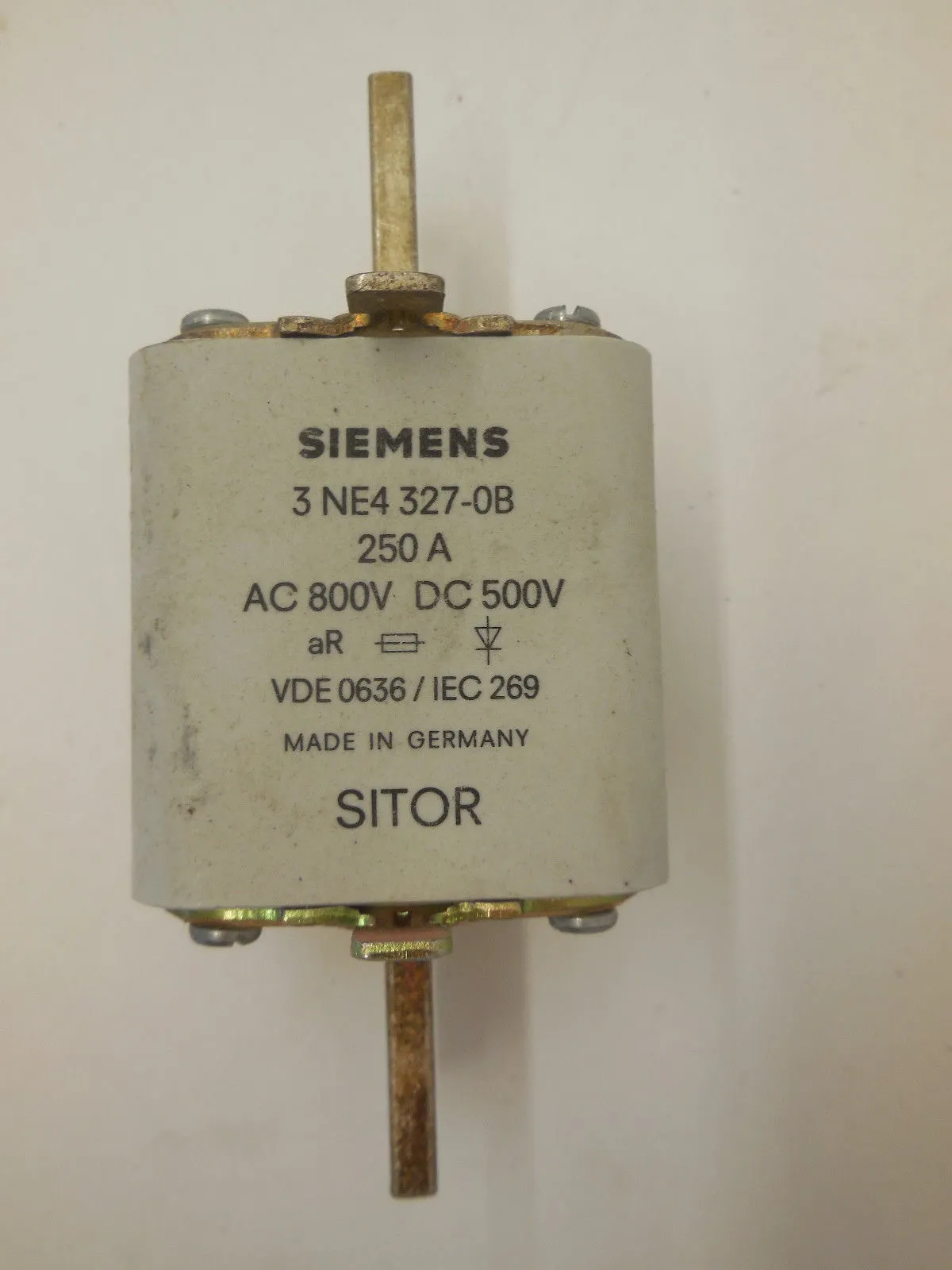NEW SIEMENS 3NE4327-OB FUSE 3NE4327OB