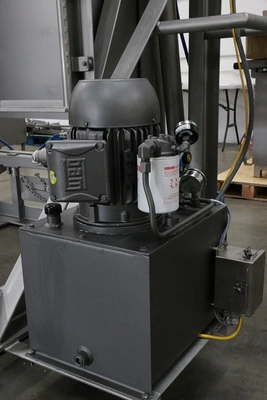 MTC Model 3000 Lowboy Portable Electric Hydraulic 3 in 1 Dumper