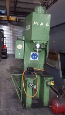 USED MAE 63 TON