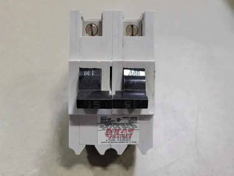 Used FEDERAL PIONEER NB215 Switchgears British Columbia CA | Lenmark #242222
