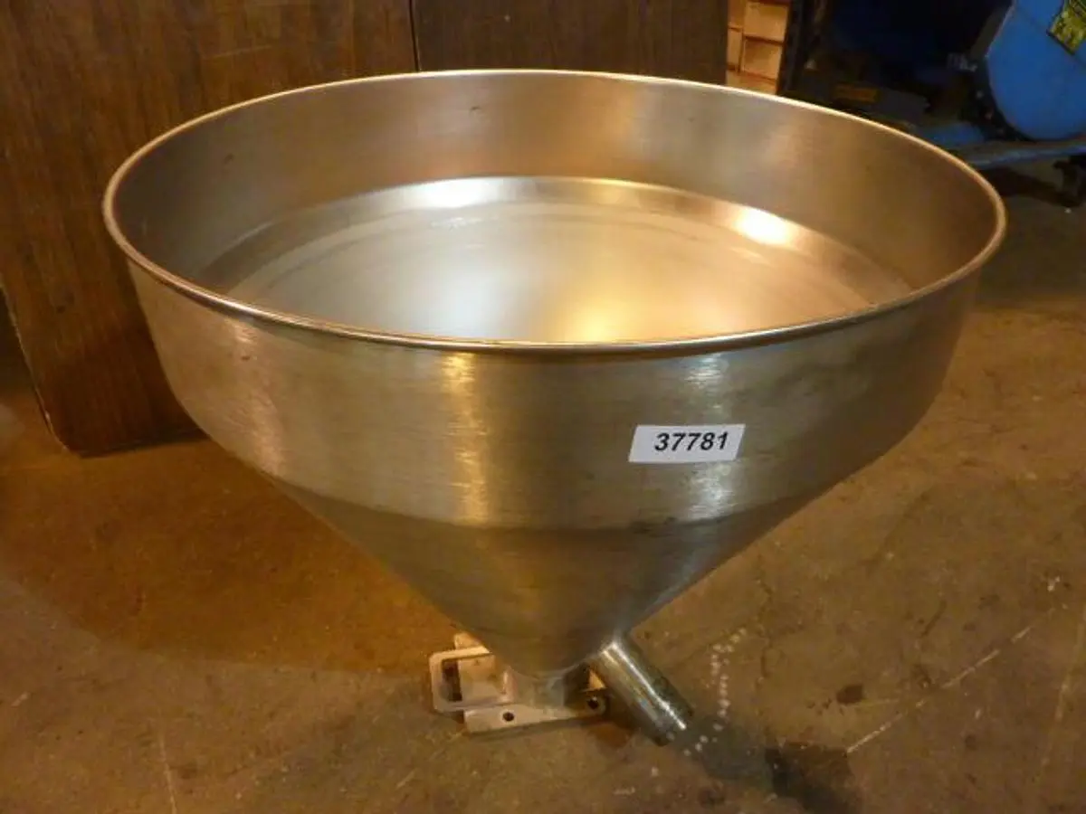USED METAL FABRICATOR STAINLESS STEEL