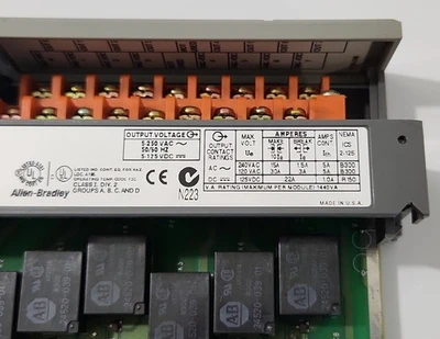 USED Allen-Bradley 1746-OX8
