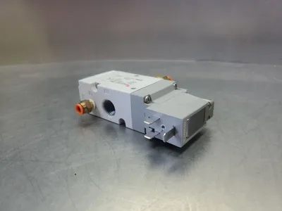 SMC VP542R-5DZ1-03NA 24VDC 1.75W Solenoid Valve. 6D-14