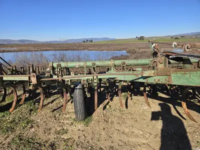 USED 2000 JOHN DEERE C20