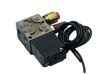 Used MAC Solenoid Valve 4-Way Double 1/8 24VDC NPTF Solenoid Valves Michigan US | Maverick Industrial Sales #1402152