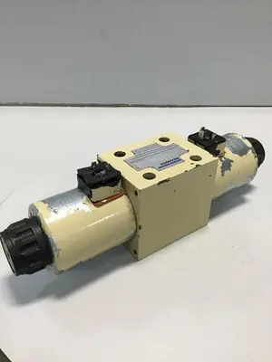 USED MANNESMANN REXROTH 4WE10J32CG24N9K4