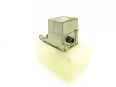 Showa LCB 4 Lubrication Oil Pump Machine Oiler 6L Tank 0.1 L/Min 200V