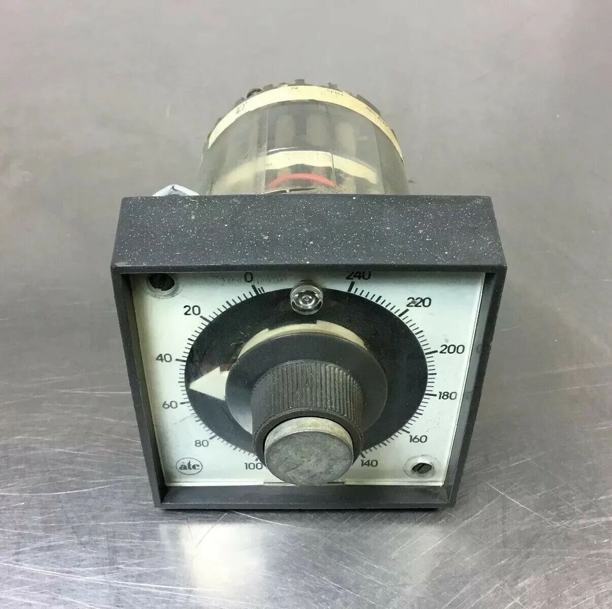 ATC TIMER 309E019A04PX 120V 60Hz 0-240 Min. Loc.5A