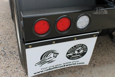 New | in-Stock 2027 WESTERN STAR 47X Hooklifts & Roll-Offs Texas US | Roll Off Truck World #1492010