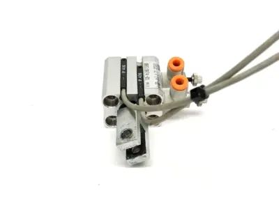 CRS3U 12X1/4-BB-M, CRS3U12X1/4-BB-M, CRS3U 12 X 1/4-BB-M | PHD CRS3U12X1/4-BB-M Compact Pneumatic Cylinder 0.47" Bore 0.25" Stroke - Used