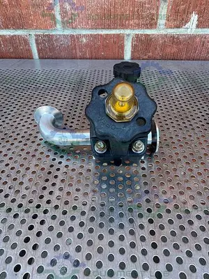 USED 2 ITT PURE FLO 3- WAY 316L DIAPHRAGM VALVE W/ 1" TO 1/2 SANITARY FITTING