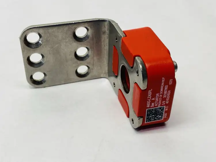 Used ALLEN-BRADLEY ALLEN BRADLEY 440G-LZASPL Miscellaneous MRO | Maverick Industrial Sales #1121946