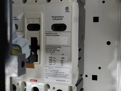 60/15 Amp MCC Circuit Breaker HFD3060/HFD3015 w/ Limiter LFD3070R