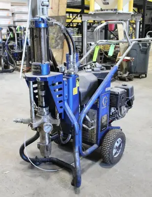 GRACO GH-733ES Sprayer/Pump | Levy Recovery Group (3)