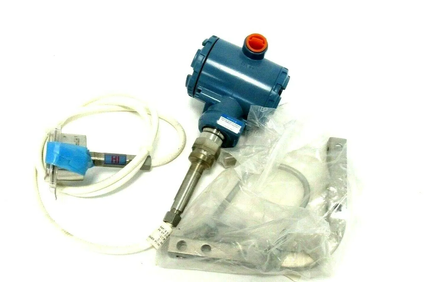 NEW ROSEMOUNT 2088G2S22A2S1B4 PRESSURE TRANSMITTER