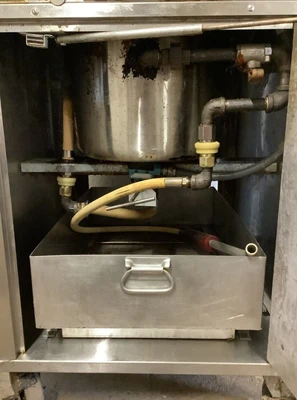 152-0340 Giles CF-400 Electric Fryer with Filter System