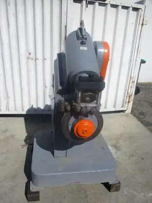 Pullmax Universal Shearing & Forming Machine, quick beveller