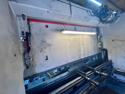 USED BYSTRONIC PR 200 PRESSURE REFERENCE